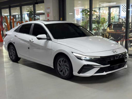Hyundai Avante — photo 02