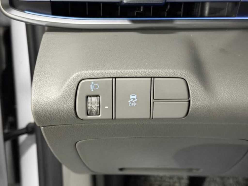 Hyundai Avante — photo 15