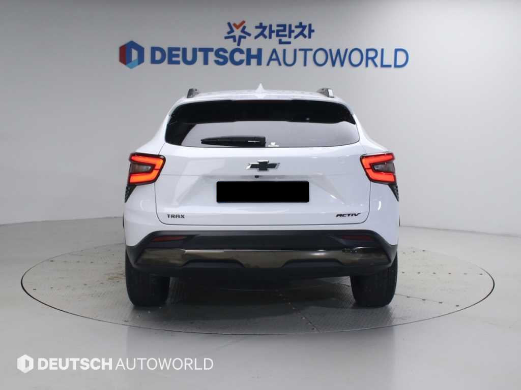 CHEVROLET Trax — photo 04