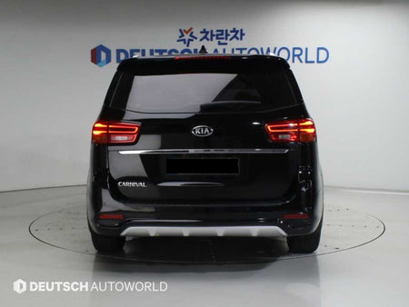 Kia Carnival — photo 04