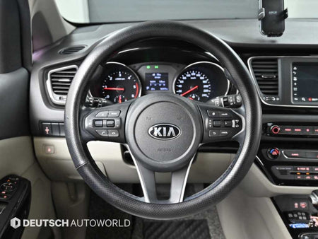 Kia Carnival — photo 13