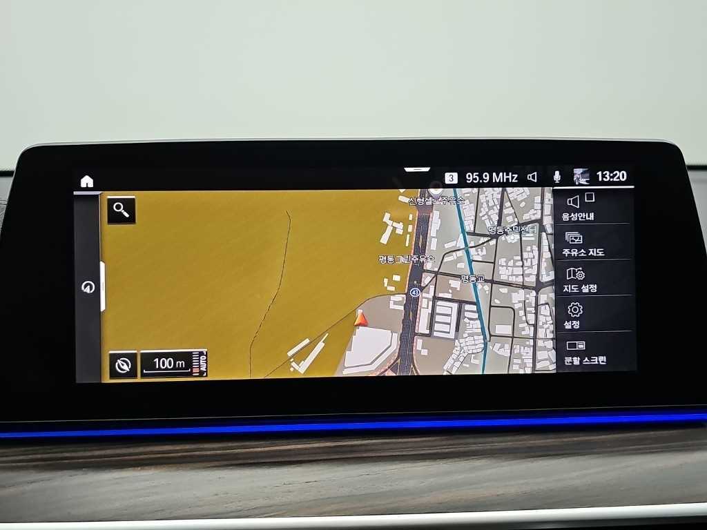 BMW Gran Turismo — photo 15