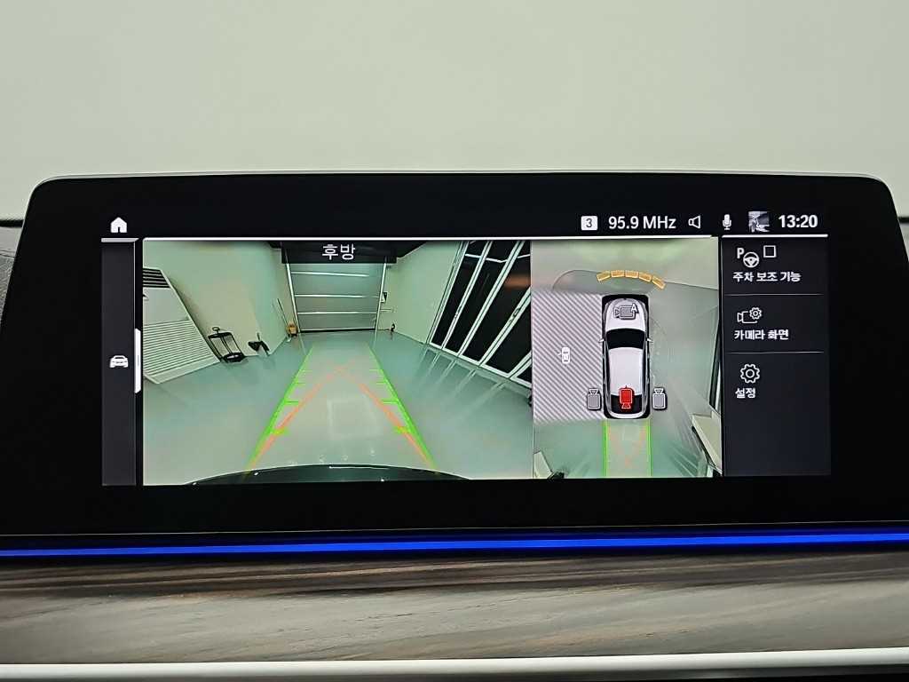 BMW Gran Turismo — photo 16