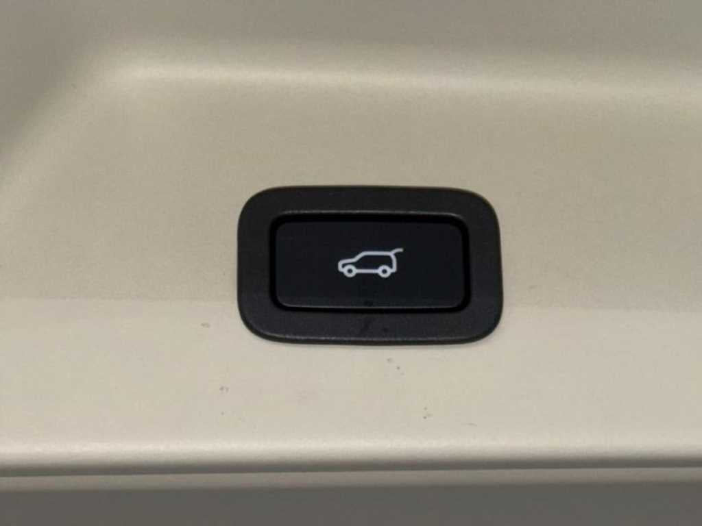 Land Rover Range Rover — photo 18