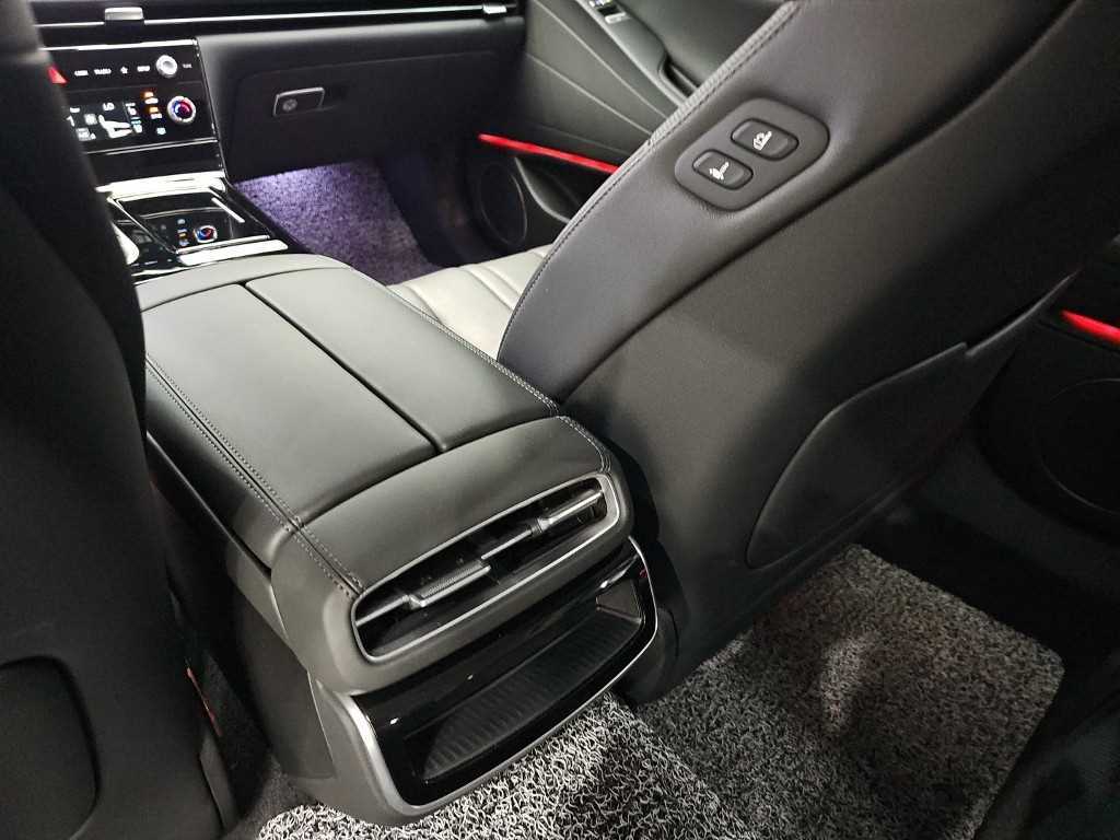 Genesis G80 — photo 15
