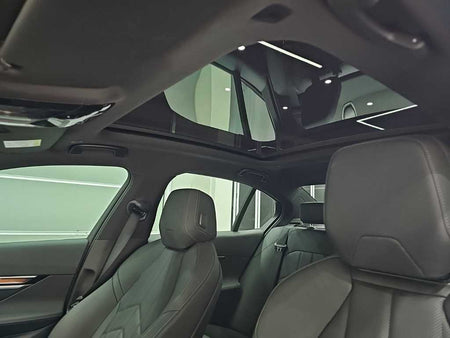 BMW 5-Series — photo 13