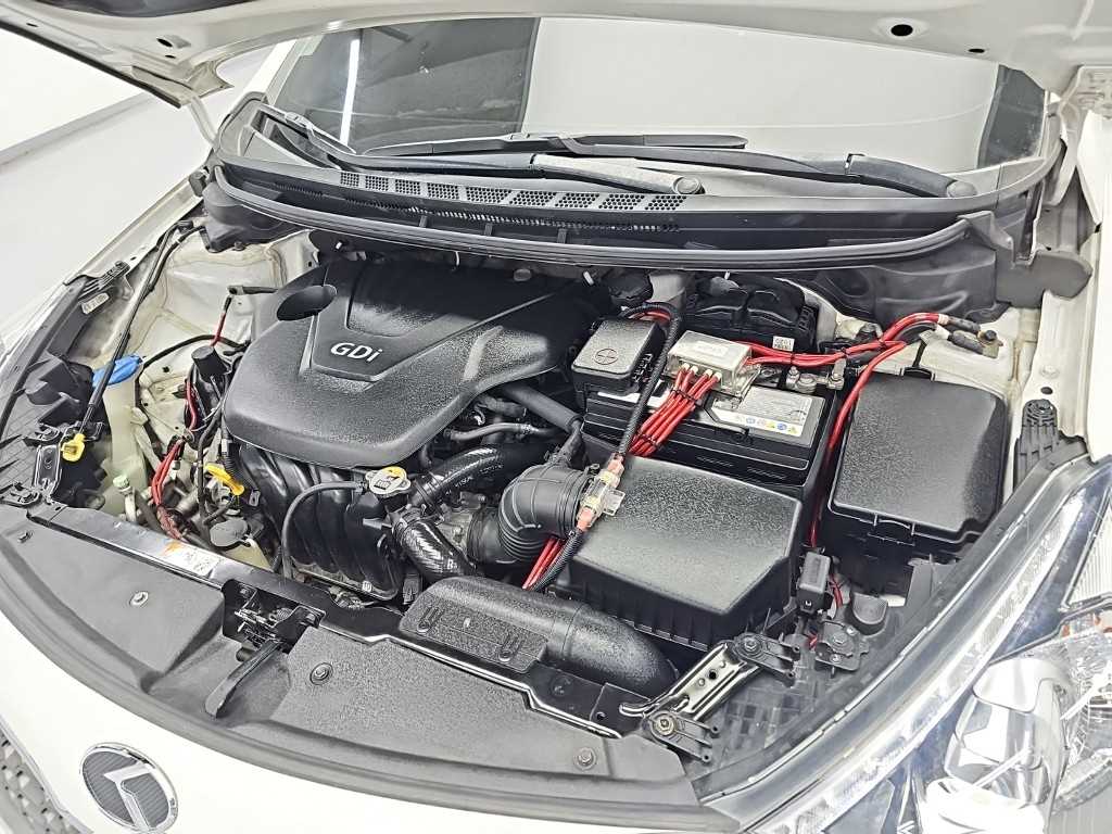 Kia K3 — photo 05
