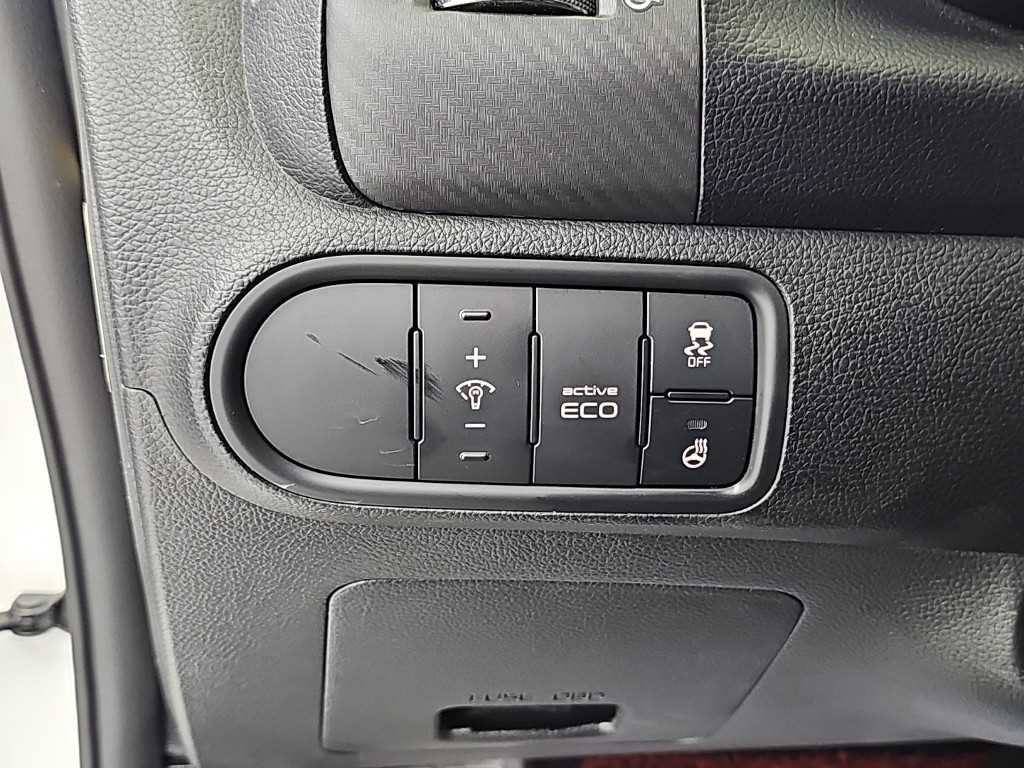 Kia K3 — photo 19