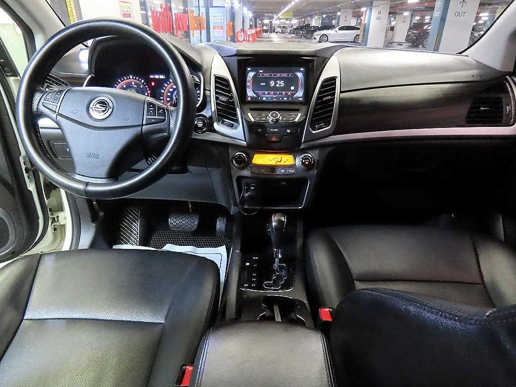 KGM KORANDO — photo 10