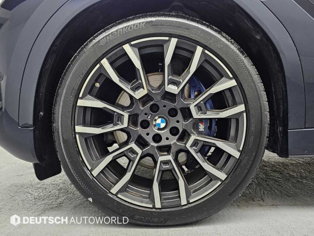 BMW X6 — photo 05