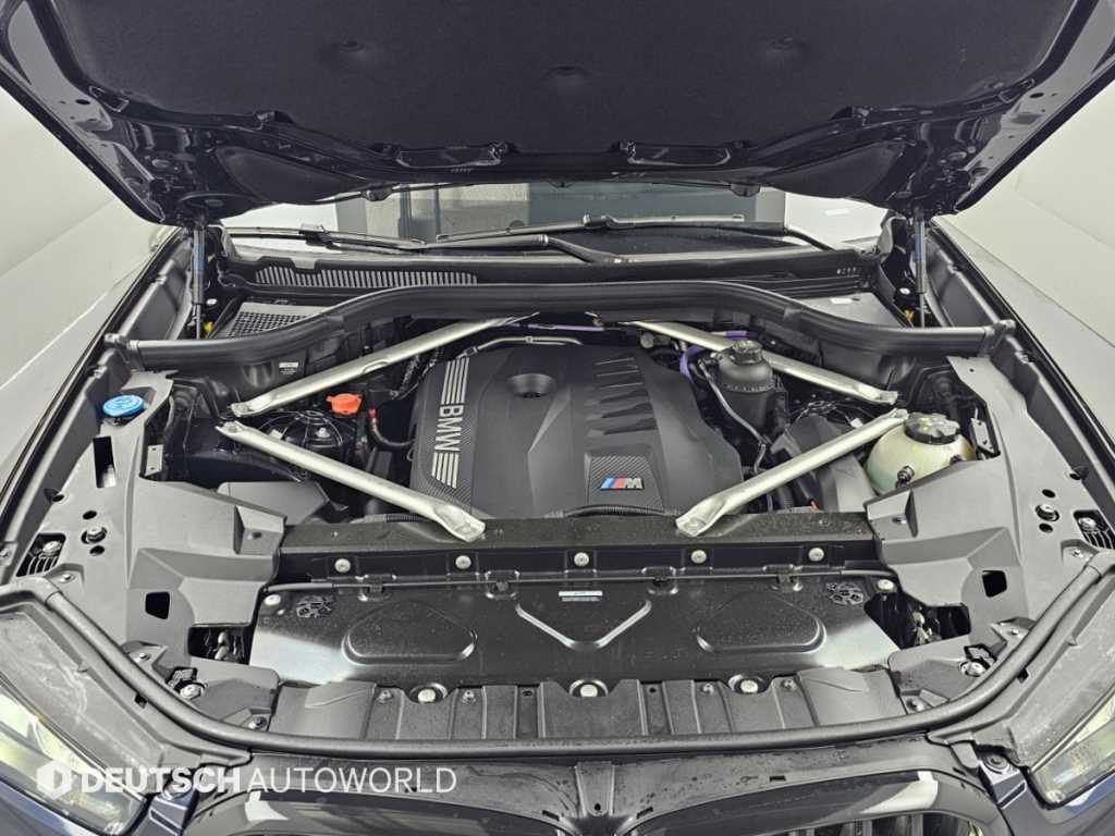 BMW X6 — photo 06
