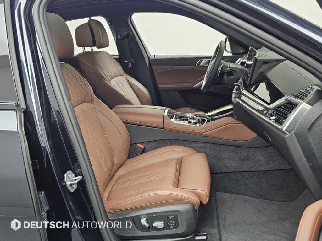 BMW X6 — photo 10