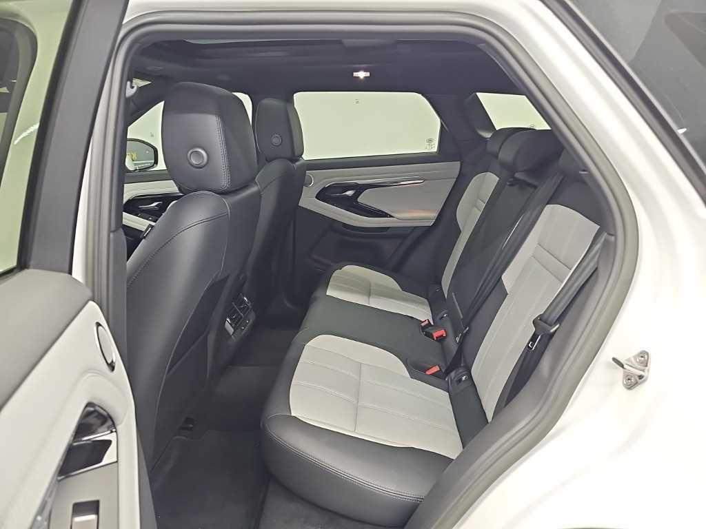 Land Rover Range Rover Evoque — photo 12