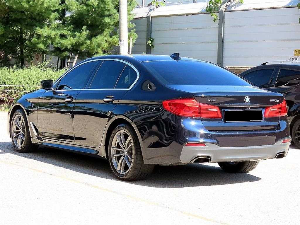BMW 5-Series — photo 03