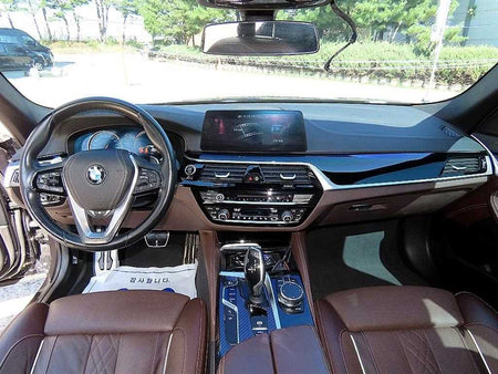 BMW 5-Series — photo 07