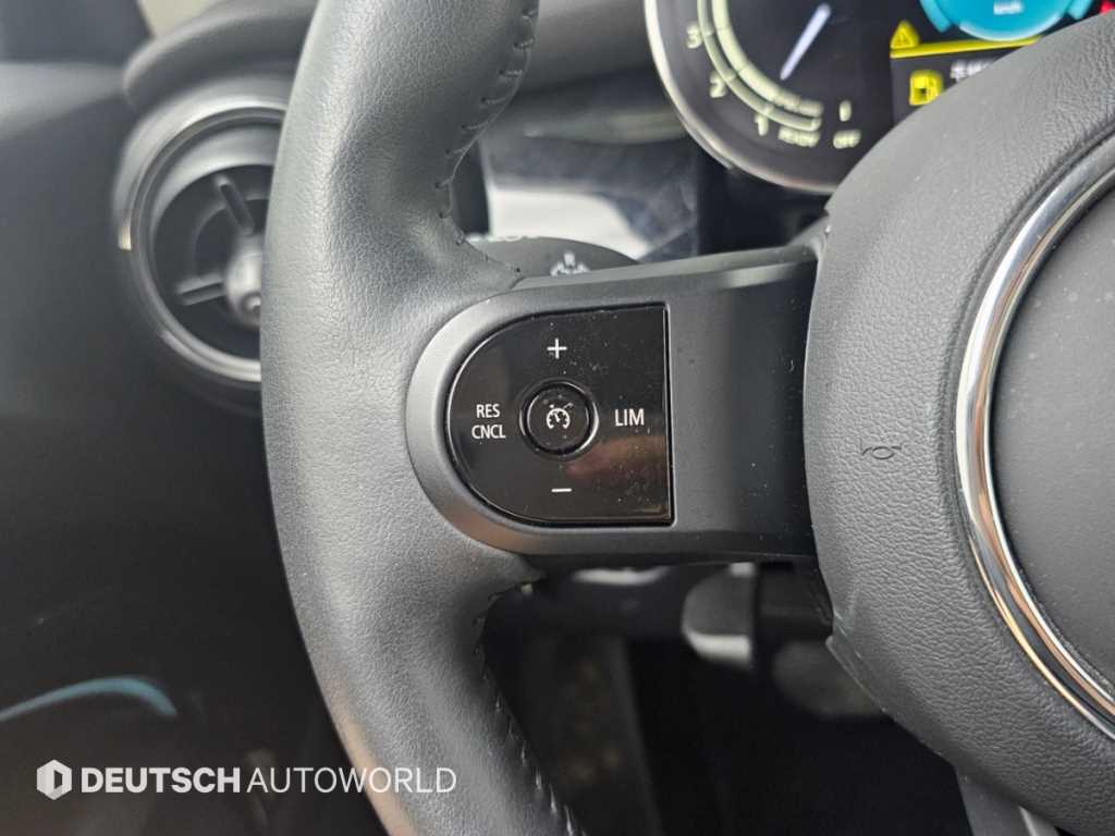 Mini Cooper — photo 17