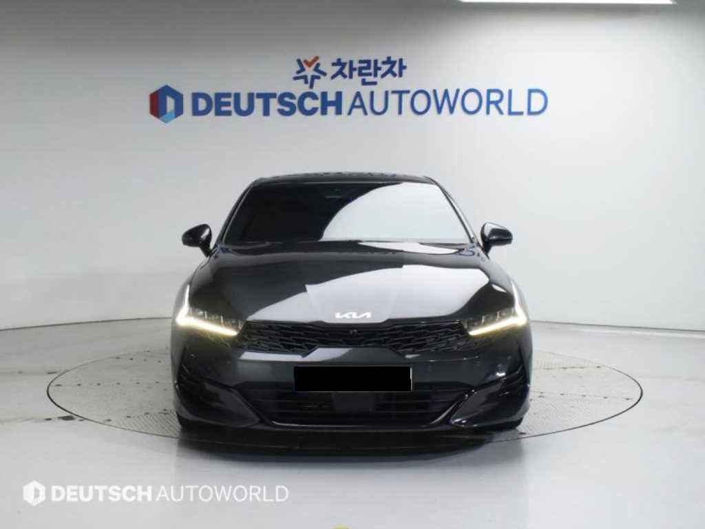 Kia K5 — photo 03