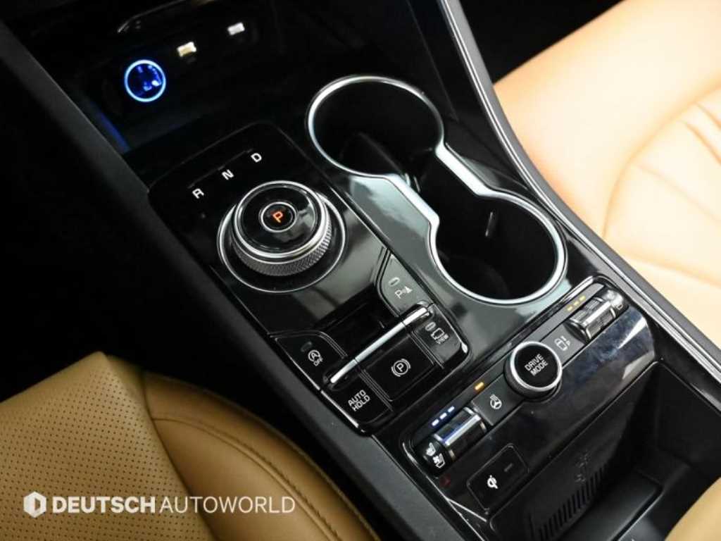 Kia K5 — photo 07