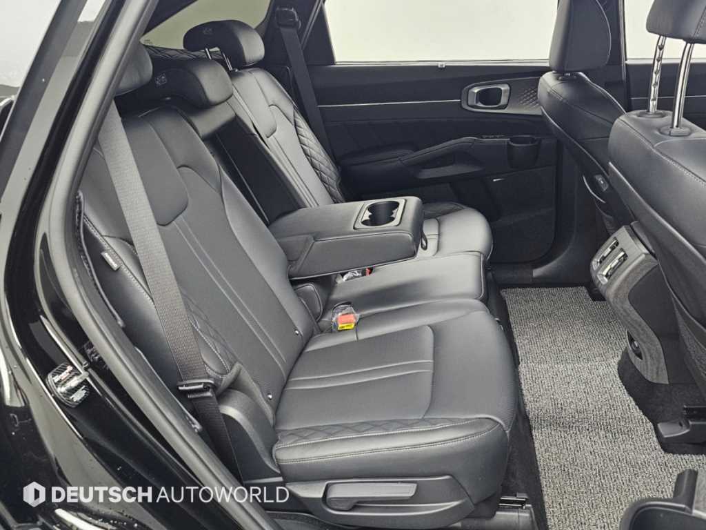 Kia Sorento — photo 12