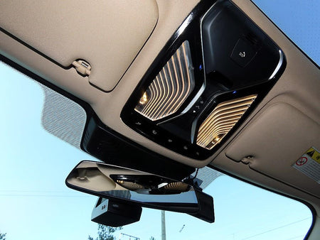 BMW 7-Series — photo 14