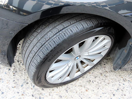 BMW 7-Series — photo 20