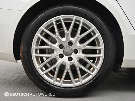 Audi A4 — photo 05