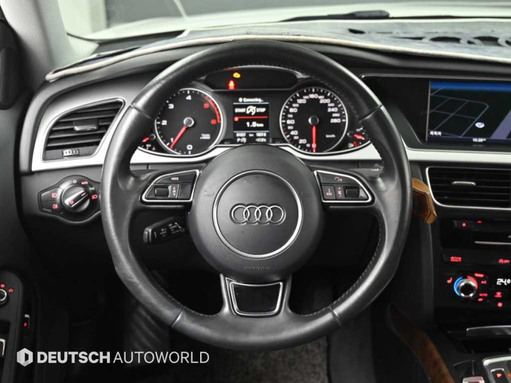 Audi A4 — photo 13