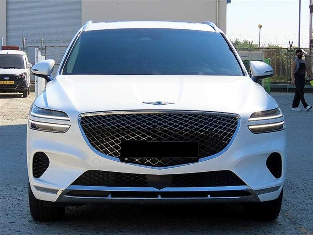 Genesis GV70 — photo 02