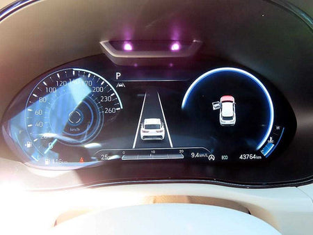 Genesis GV70 — photo 09