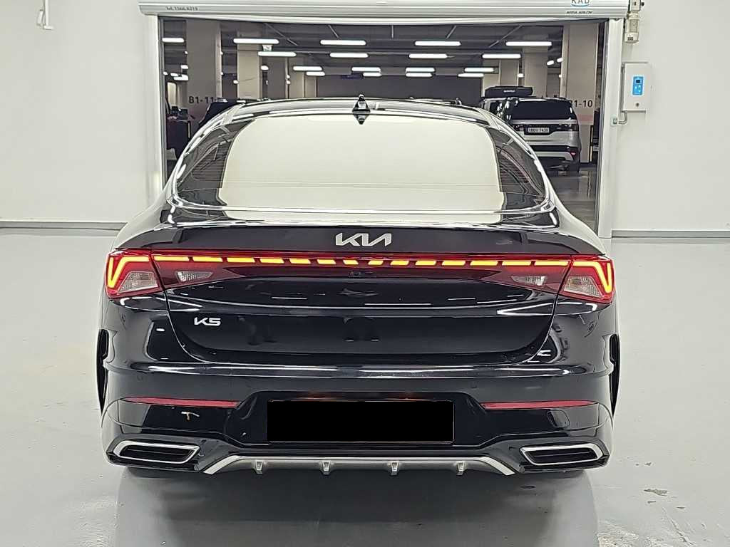 Kia K5 — photo 03