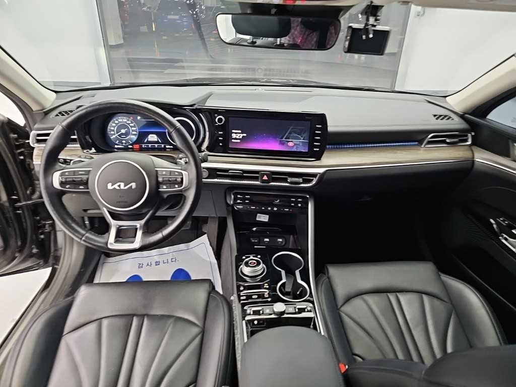 Kia K5 — photo 07