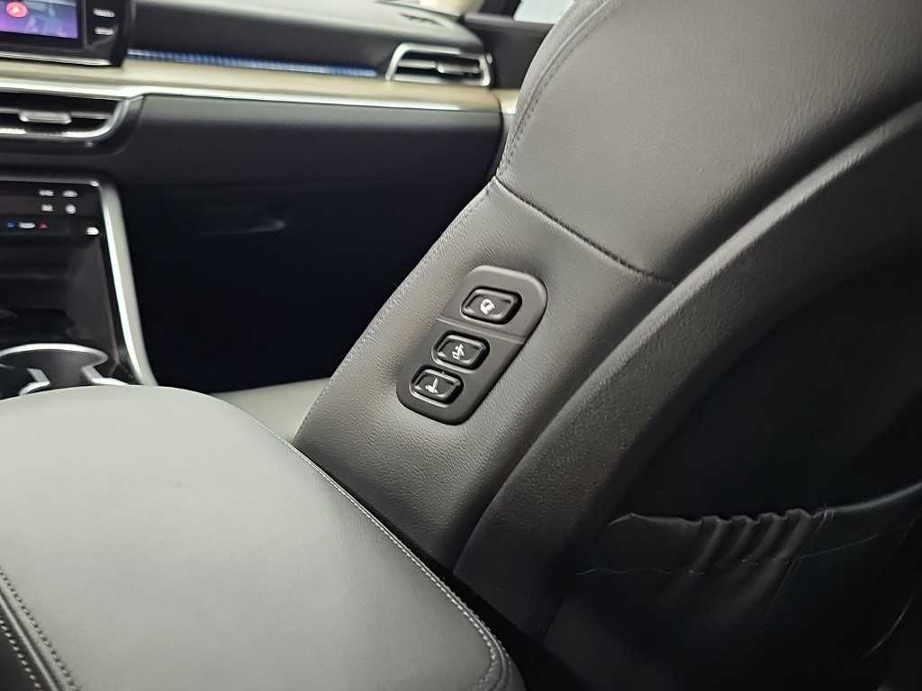 Kia K5 — photo 13