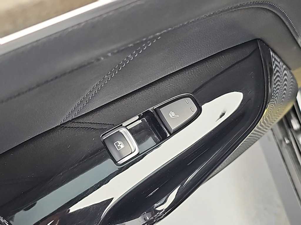 Kia K5 — photo 14