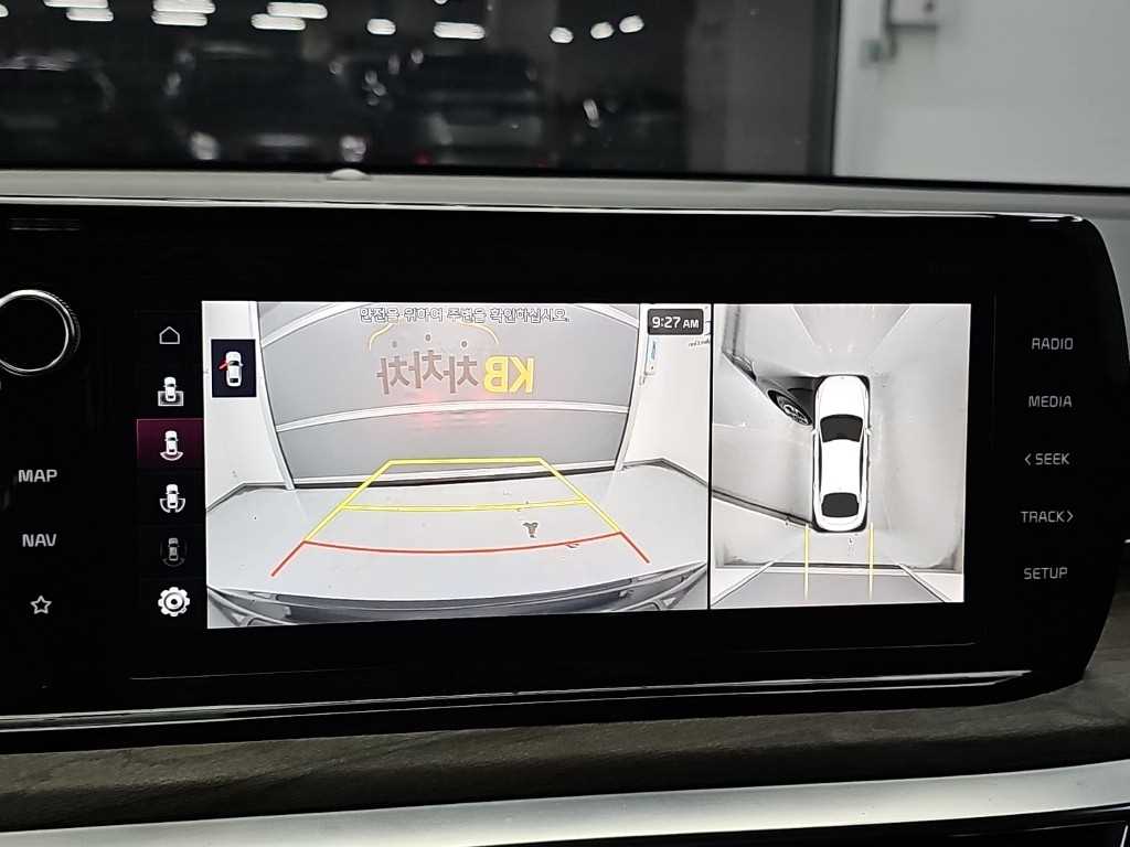 Kia K5 — photo 16