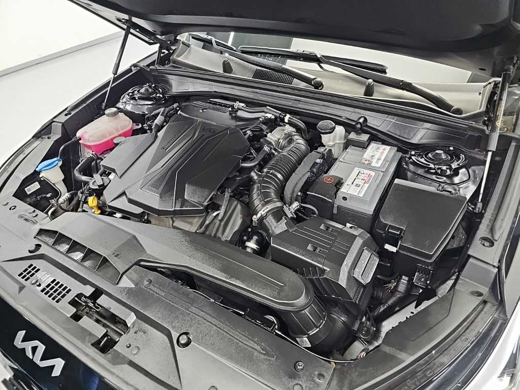 Kia K8 — photo 05