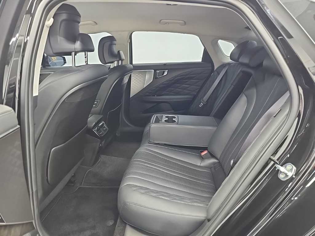 Kia K8 — photo 12