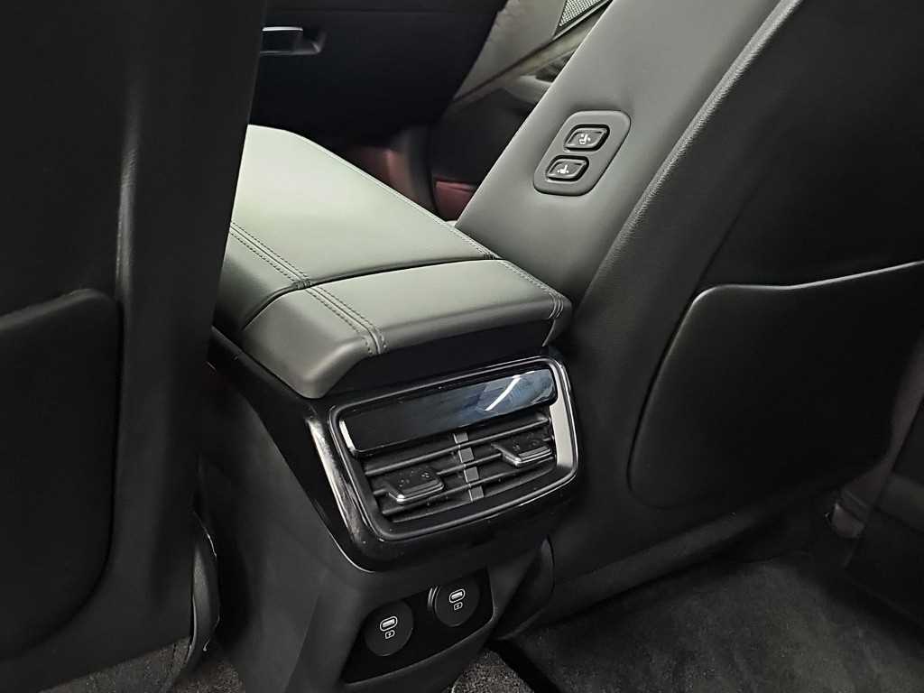 Kia K8 — photo 13