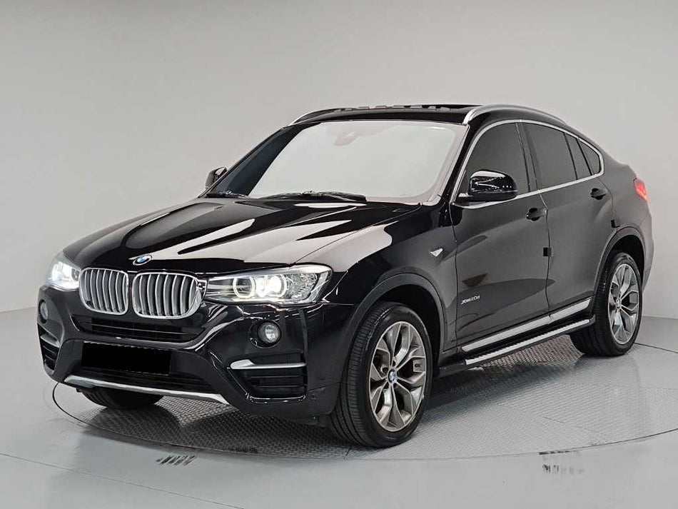 BMW X4 — photo 01