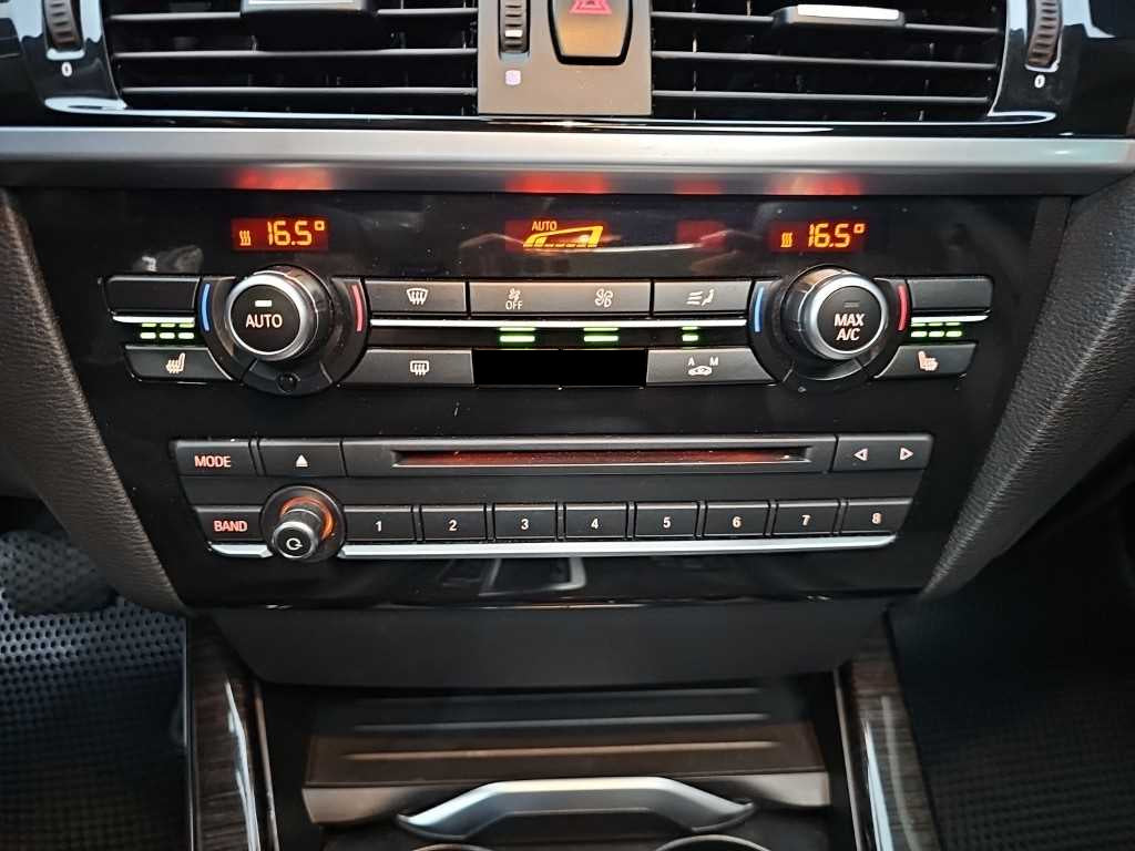 BMW X4 — photo 10