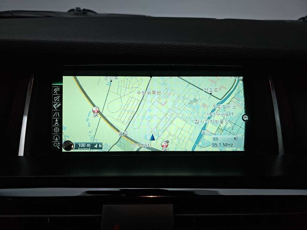 BMW X4 — photo 15