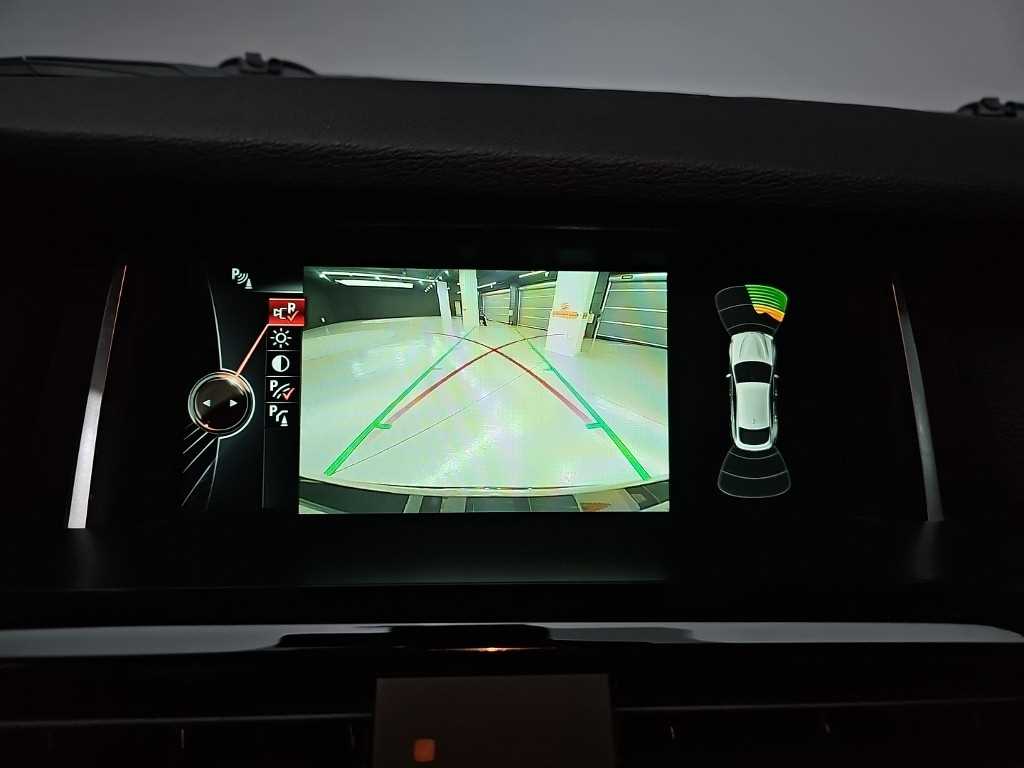 BMW X4 — photo 16