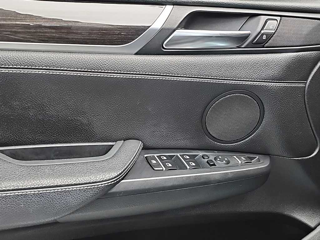 BMW X4 — photo 17