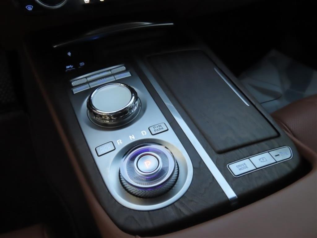 Genesis G80 — photo 06