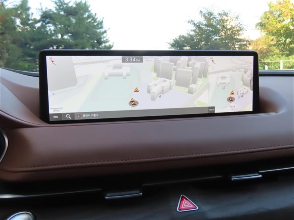 Genesis G80 — photo 08