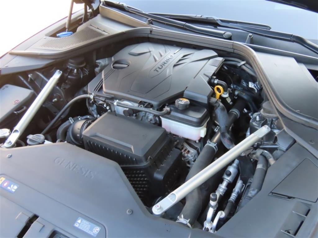 Genesis G80 — photo 20