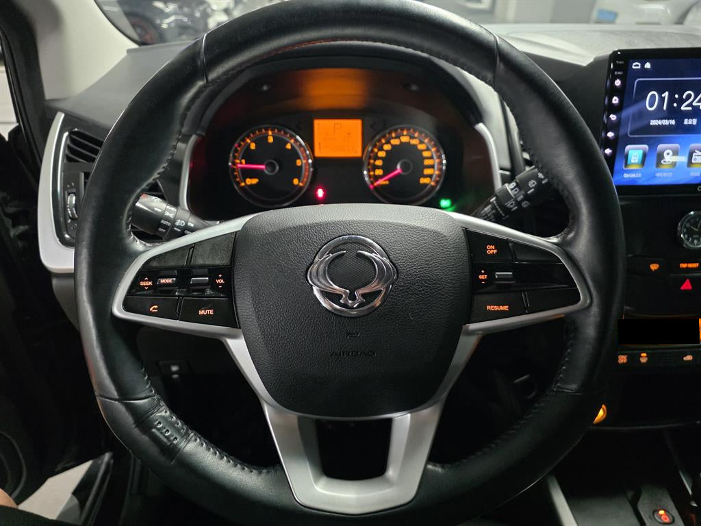 KGM KORANDO — photo 13