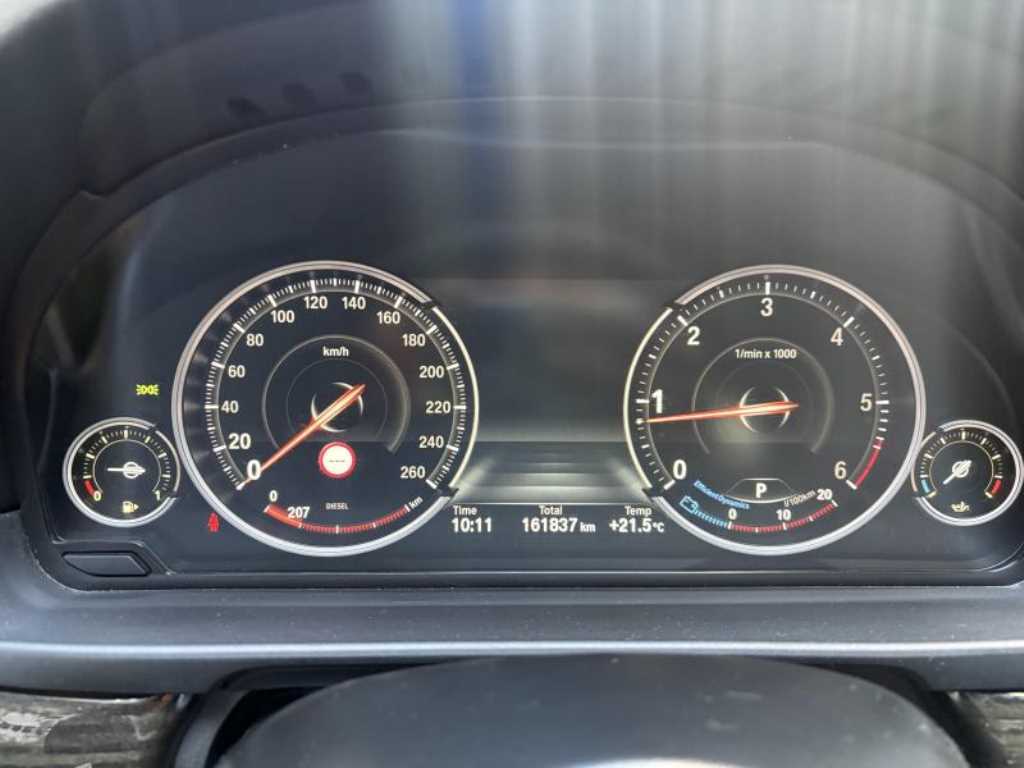 BMW 5-Series — photo 03