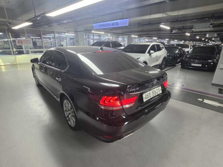 Lexus LS — photo 04