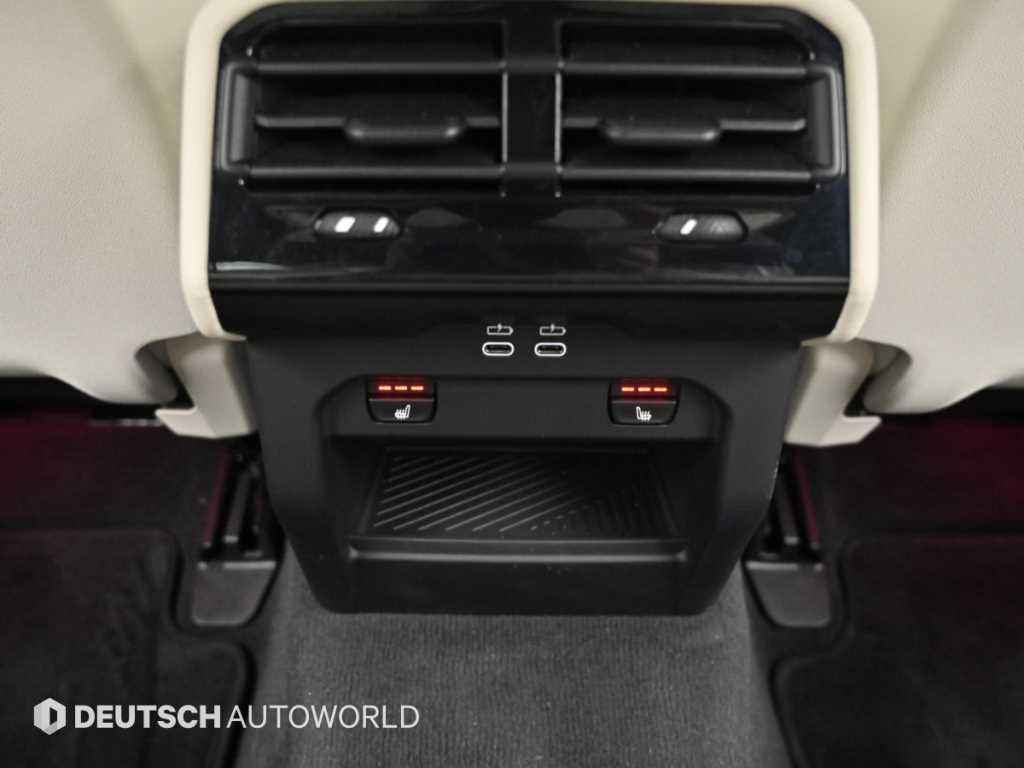 BMW 5-Series — photo 16