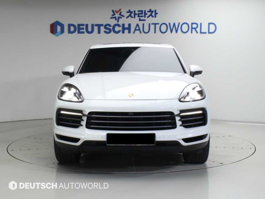 Porsche Cayenne — photo 03